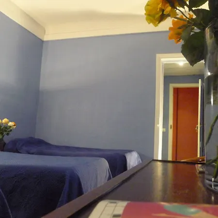 Ambassadeur 3* Paris