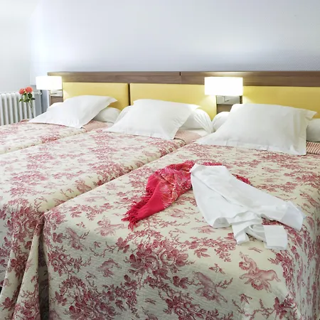 Ambassadeur 3* Paris