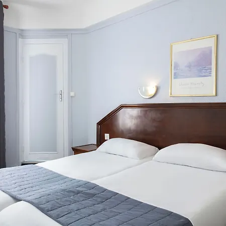 Ambassadeur 3* Paris
