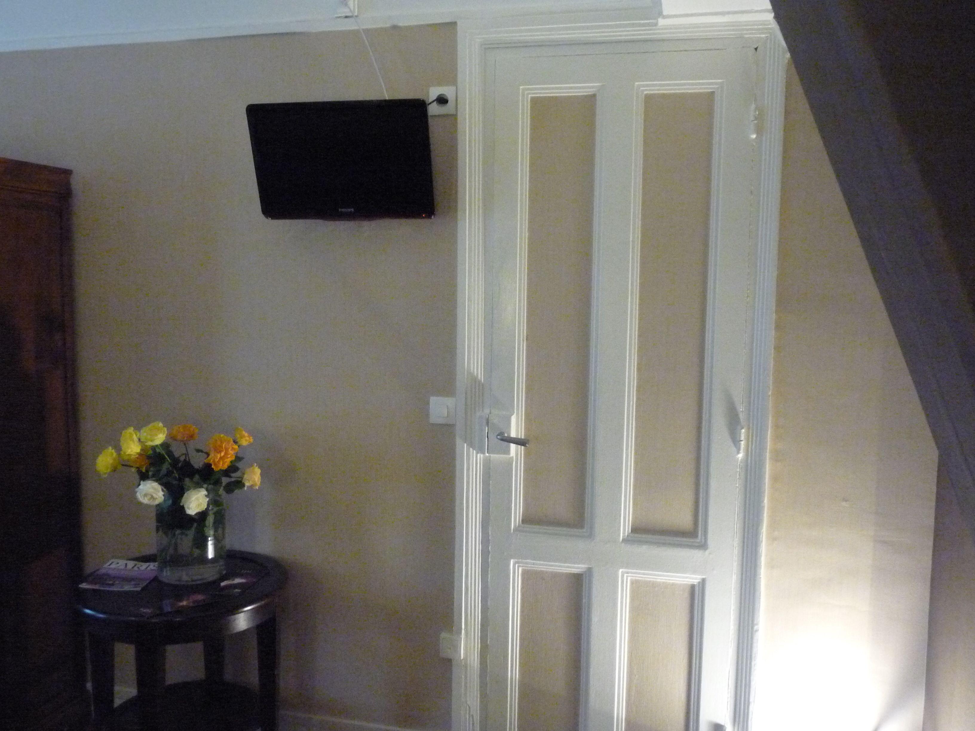 Ambassadeur Hotel 3*