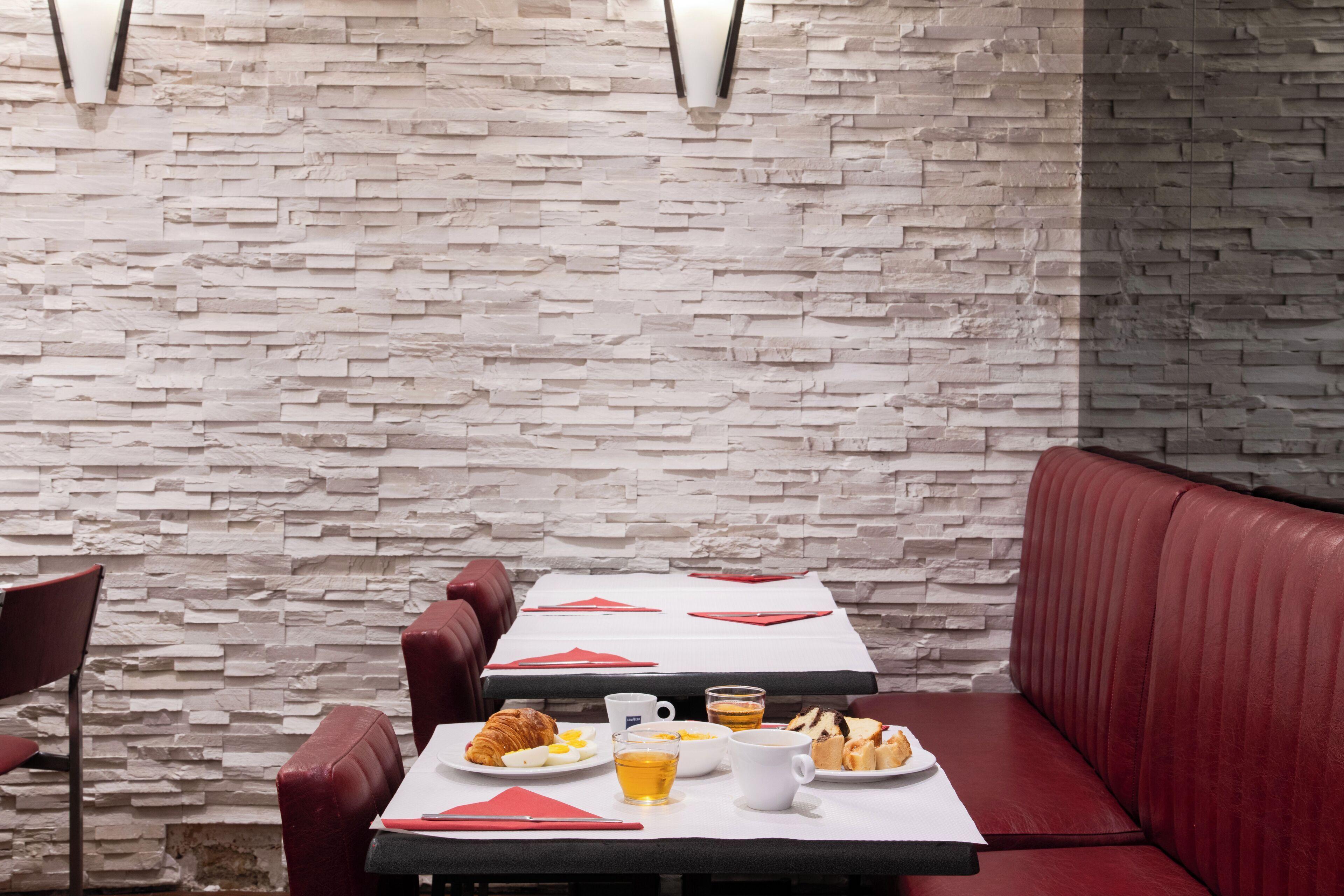 Hotel Ambassadeur 3*