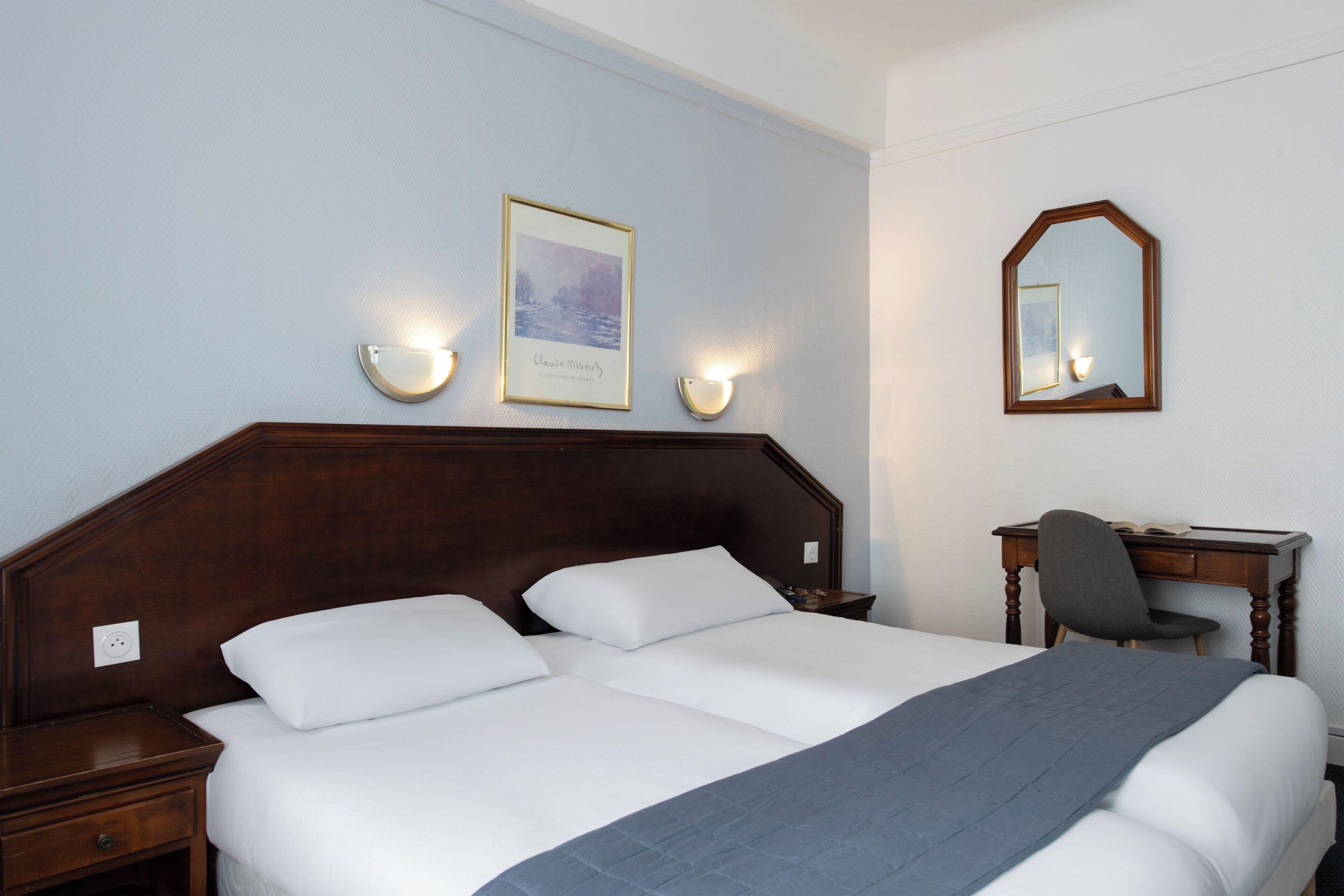 Ambassadeur Hotel
