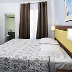 Ambassadeur Hotel Parigi