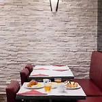 Hotel Ambassadeur 3*
